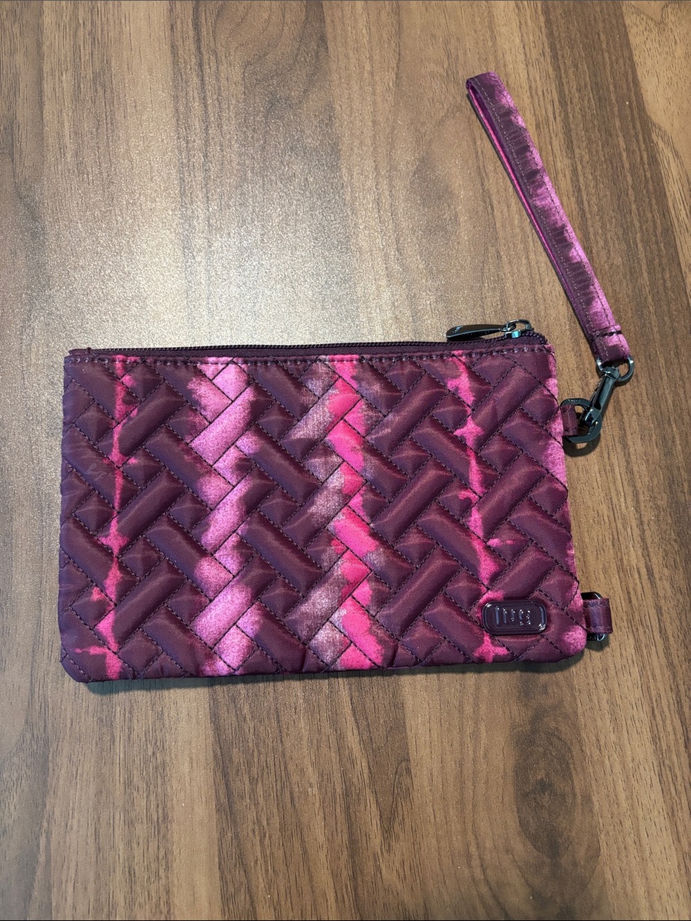 Lug Peekaboo Wristlet